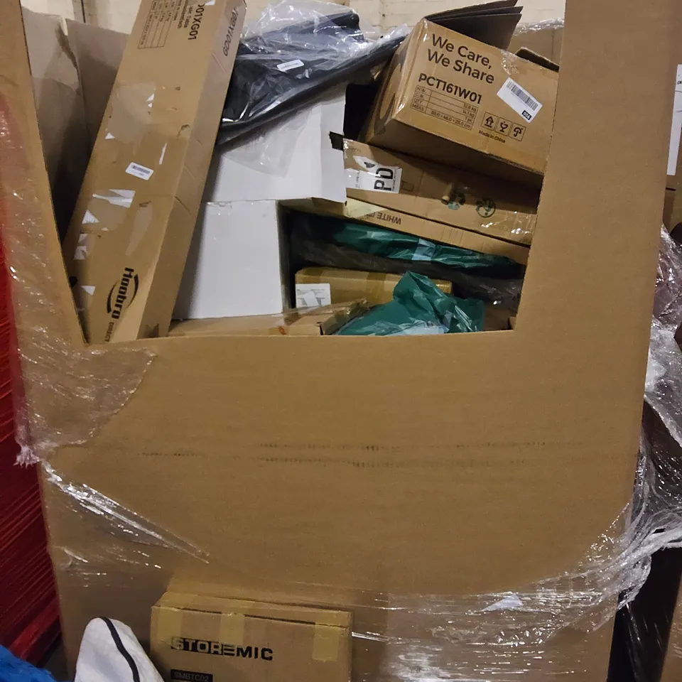 PALLET OF ASSORTED ITEMS TO INCLUDE, CANVASS STORAGE UNIT, MATTRESS TOPPER,  INFLATABLE MATTRESS, BOXED FURNITURE.