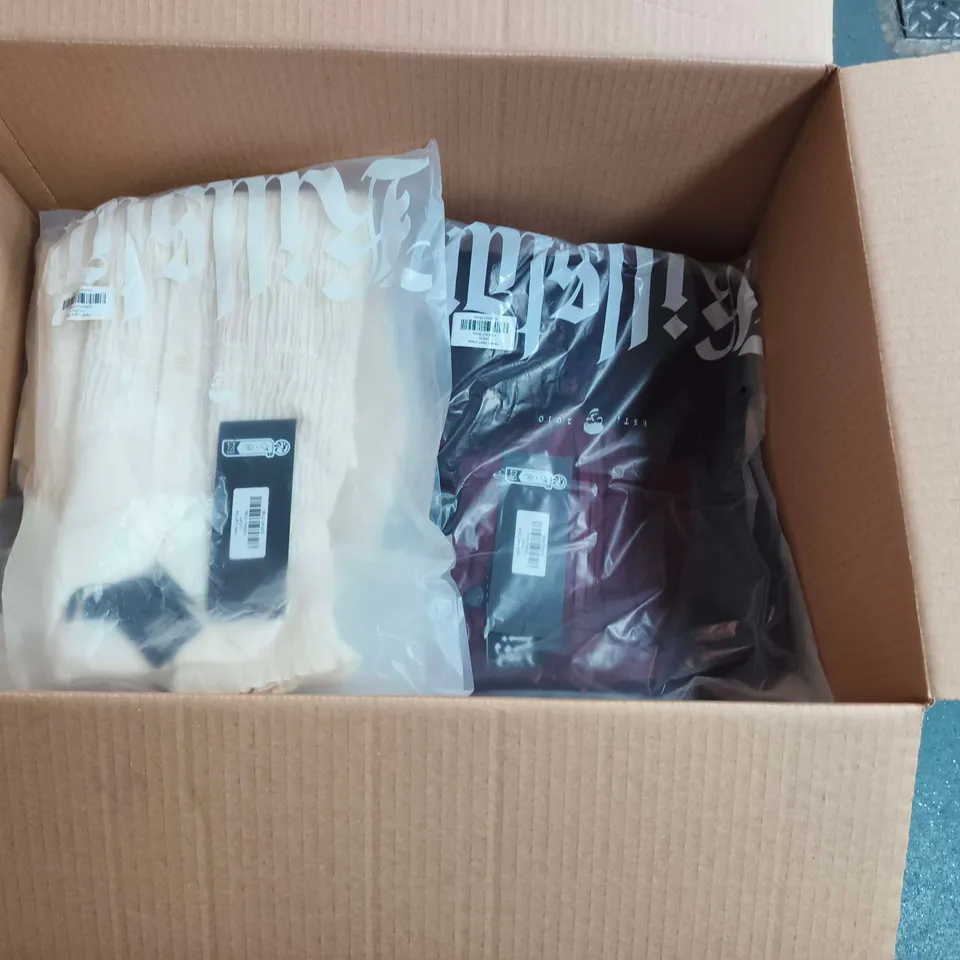 LOT OF APPROXIMATELY 28 BRAND NEW KILLSTAR CLOTHING ITEMS TO INCLUDE LYRICORE DRESS AND FALLEN LIGHT TOP - VARIOUS SIZES