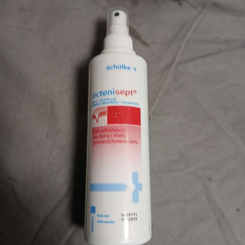 BOX OF APPROXIMATELY 15 ASSORTED COSMETIC ITEMS INCLUDING TREPADORA CURL THERAPY AND AVEENO BABY WASH