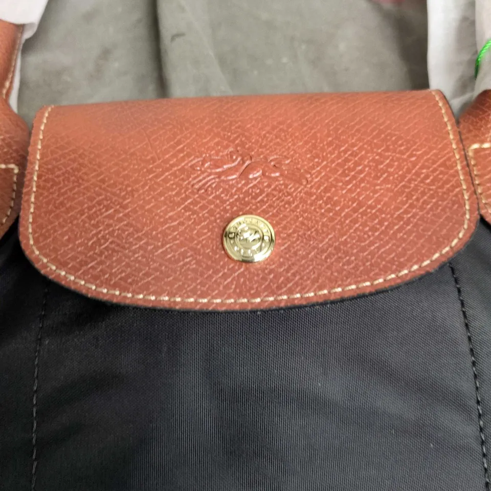 LONGCHAMP LE PLIAGE TOTE BAG – BLACK NYLON WITH TAN LEATHER TRIM