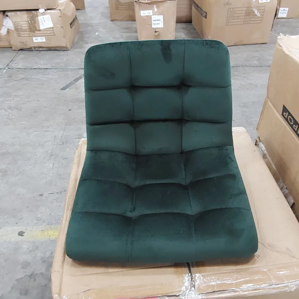 BOXED PAIR BAR STOOLS GREEN VELVET (1 BOX)