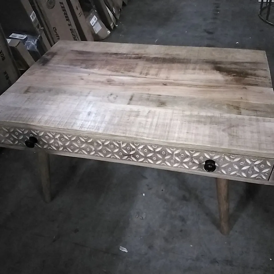 SOLID WOOD COFFEE TABLE WITH STORAGE