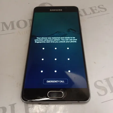 SAMSUNG GALAXY A5 MOBILE PHONE