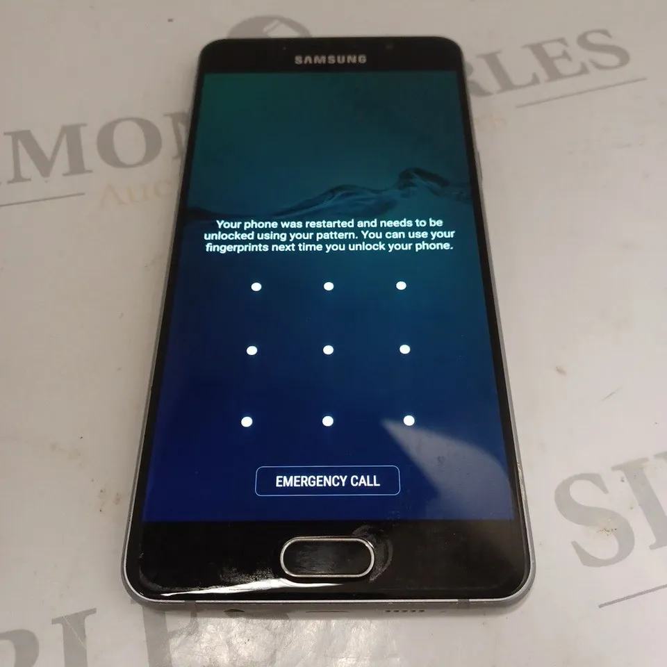 SAMSUNG GALAXY A5 MOBILE PHONE