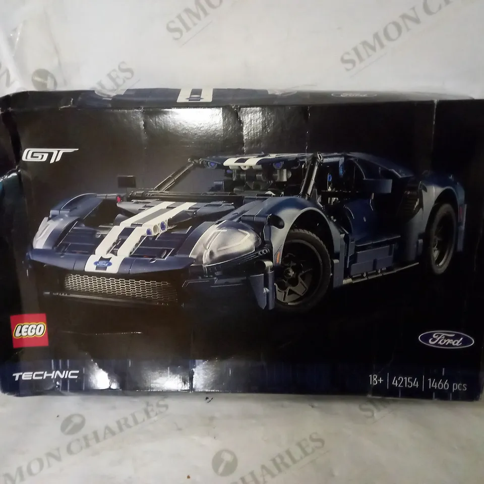 SEALED LEGO 2022 FORD GT - 42145
