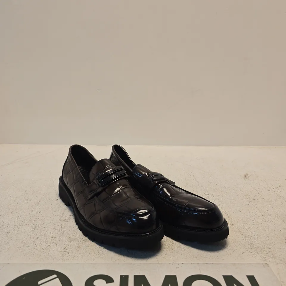 PRADA LEATHER LOAFERS – BLACK PATENT, UK 9 (EU 43)