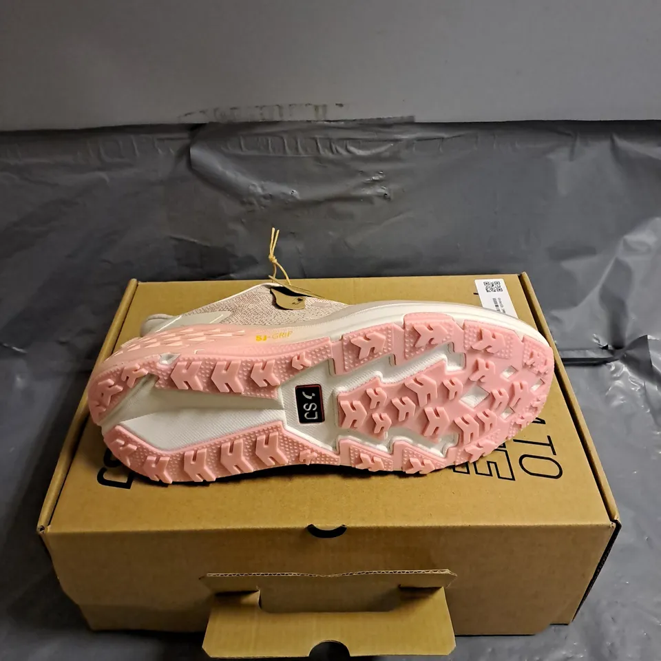BOXED PAIR OF SAFETY JOGGER CUSHIONING TRAINERS IN BEIGE/PINK SIZE UK 7