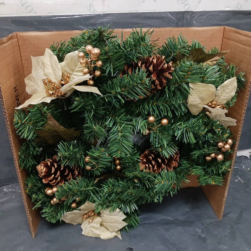 BOXED GOLD POINSETTA PRE LIT WREATH RRP £19.99