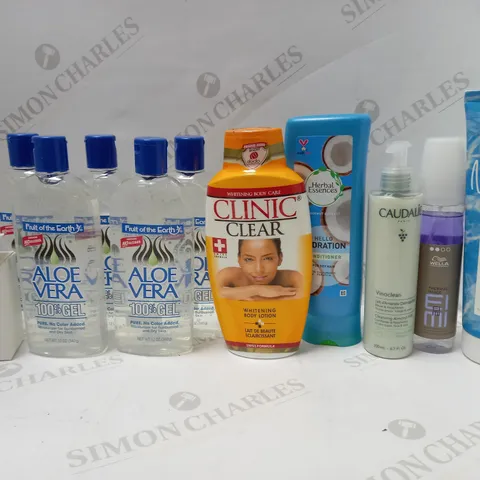 LOT OF APPROX 12 ASSORTED BEAUTY PRODUCTS TO INCLUDE HERBAL ESSENCES CONDITIONER, CAUDALIE CLEANSING ALMOND MILK, WELLA HEAT PROTECTION SPRAY, ETC