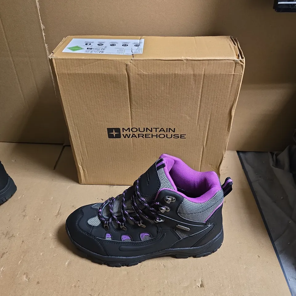 MOUNTAIN WAREHOUSE HIKING BOOTS – BLACK/GRAY WITH PURPLE LINING - UK SIZE 7 
