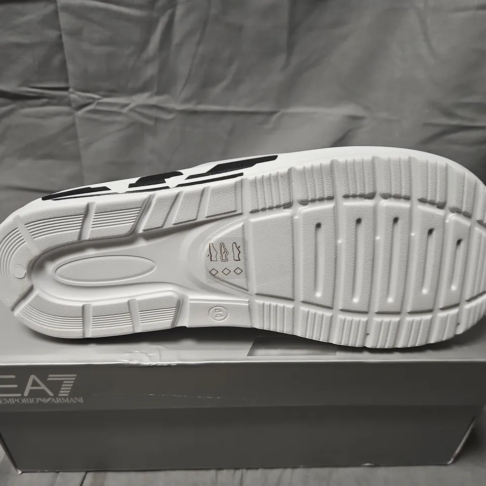 BOXED EA7 EMPORIO ARMANI SLIDES – WHITE, UK 9.5 (EU 44) BEACHWEAR