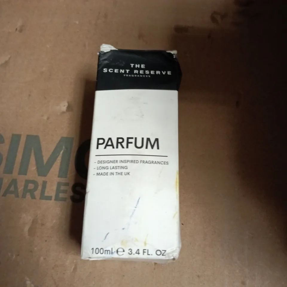 APPROXIMATELY 10 ASSORTED PERFUMES INCLUDING NOTED AROMAS AND THE SCENT RESERVE 
