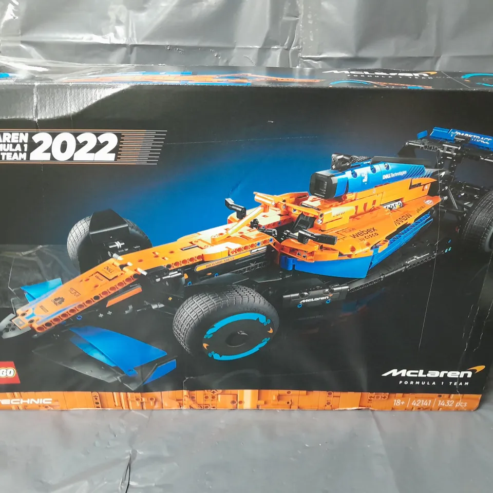 BOXED LEGO TECHNIC MCLAREN FORMULA 1 RACE CAR 2022 (42141)