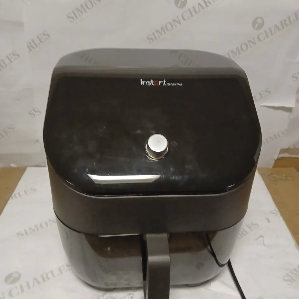 INSTANT POT VORTEX PLUS AIRFRYER