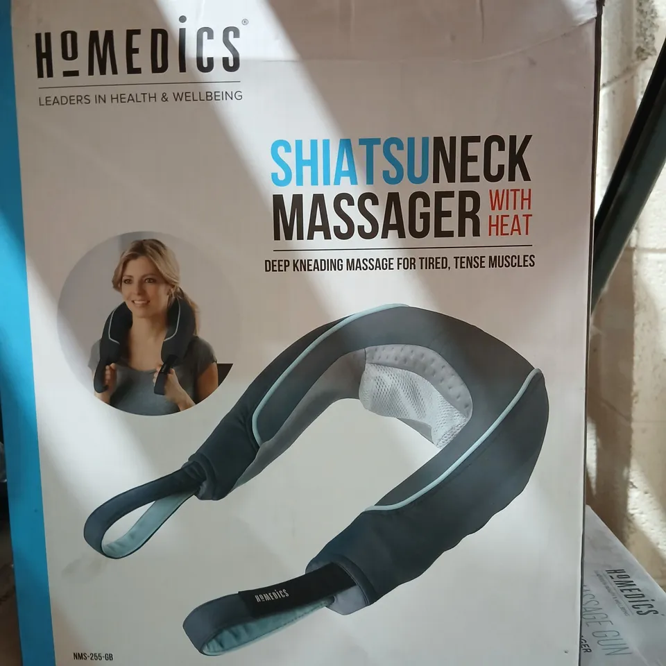 BOXED SHIATSU NECK MASSAGER WITH HEAT