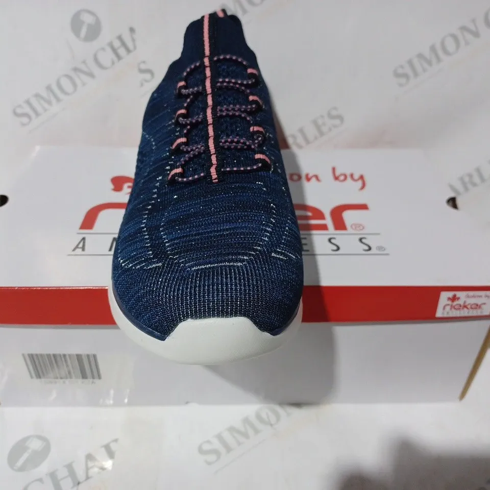 BOXED RIEKER TRAINERS IN NAVY SIZE 7.5