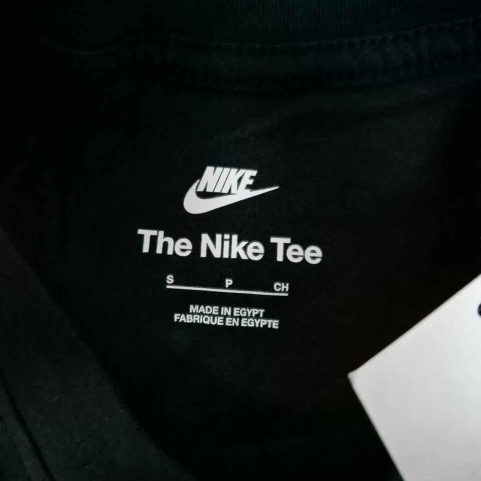 NIKE THE NIKE TEE BLACK T-SHIRT – SIZE S