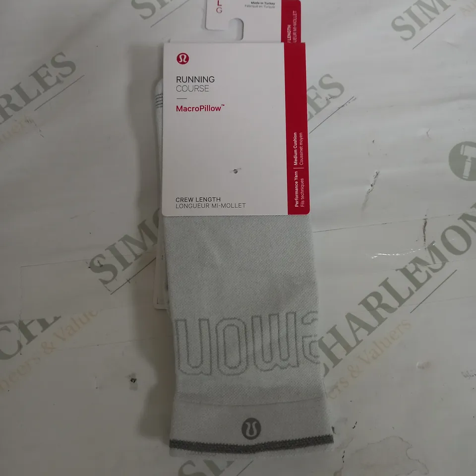 LULULEMON RUNNING COURSE CREW LENGTH SOCKS - LARGE