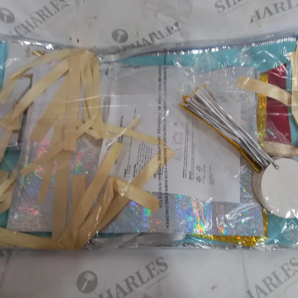 PERFECT PRESENT GIFTBAG AND TAG COLLECTION
