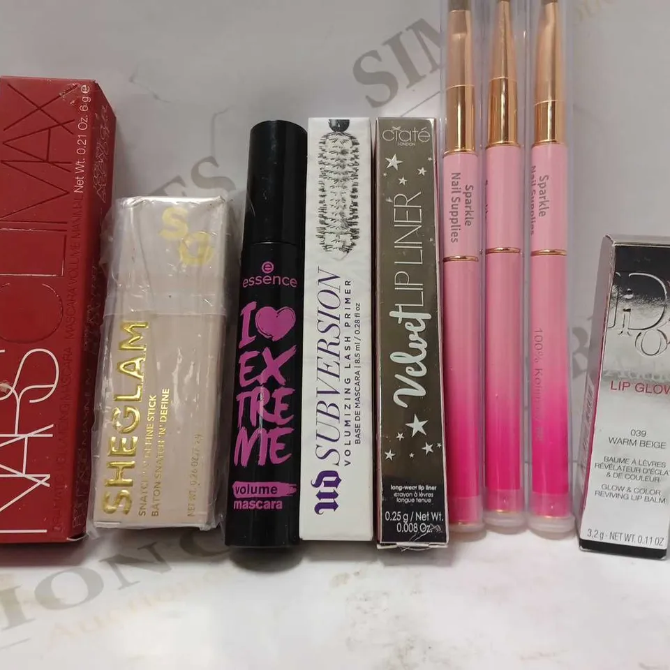 LOT OF APPROX 6 ASSORTED BEAUTY PRODUCTS TO INCLUDE NARS CLIMAX MASCARA, SHEGLAM DEFINE STICK, DIOR LIP GLOW, ETC