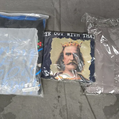 APPROXIMATELY 20 ASSORTED CLOTHING AND FASHION PRODUCTS IN VARIOUS STYLES AND SIZES - COLLECTION ONLY