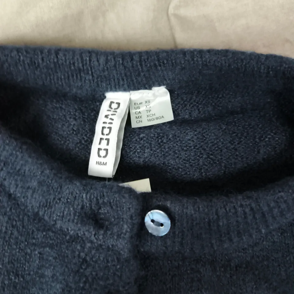 H&M NAVY CARDIGAN – WOMEN’S XS (EU XS) UK 6 