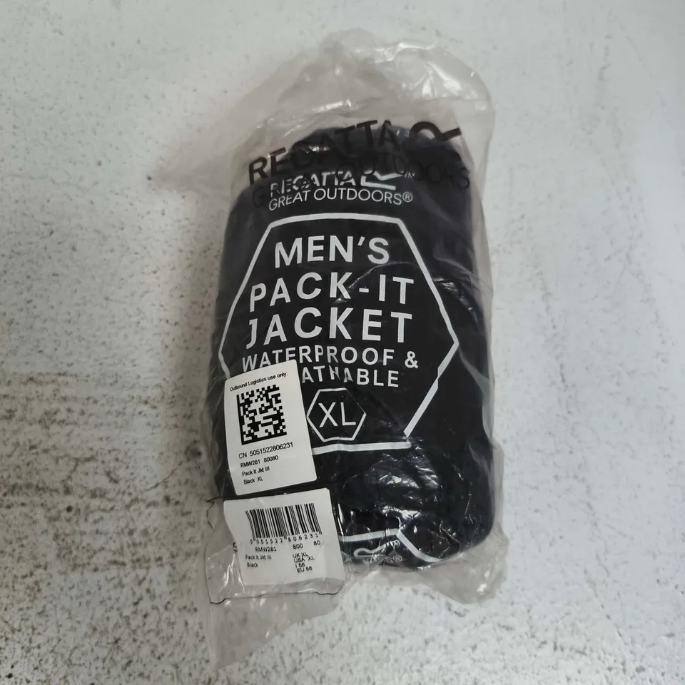 BAGGED REGATTA MENS PACK-IT JACKET IN BLACK - XL