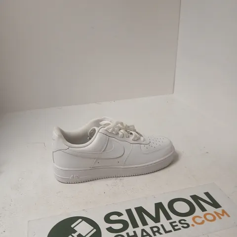 NIKE AIR FORCE 1 LOW WHITE SNEAKERS - UK 10.5