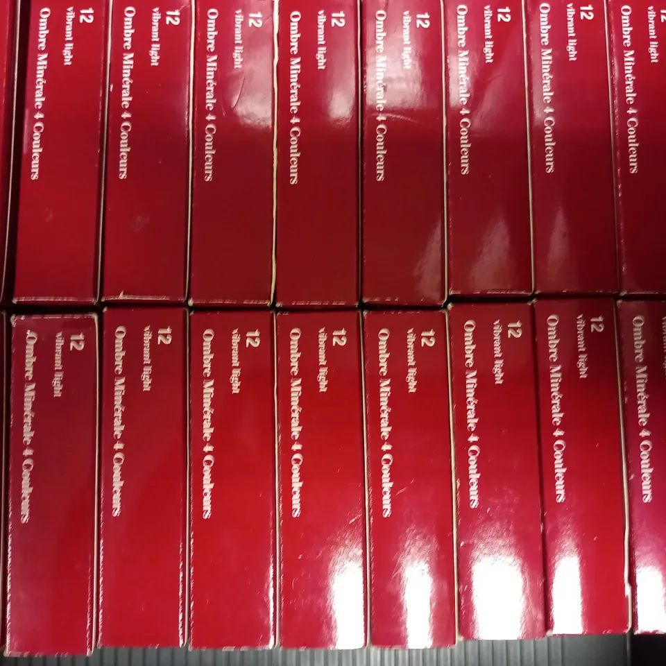 LOT OF APPROXIMATEL 23 CLARINS EYE QUARTERS IN VIBRANT LIGHT