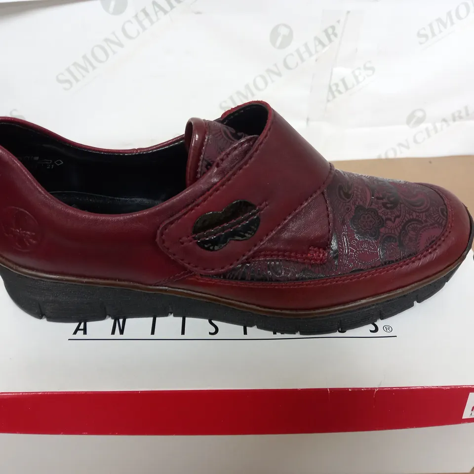 RIEKER ANTISTRESS SHOES IN RED SIZE 39