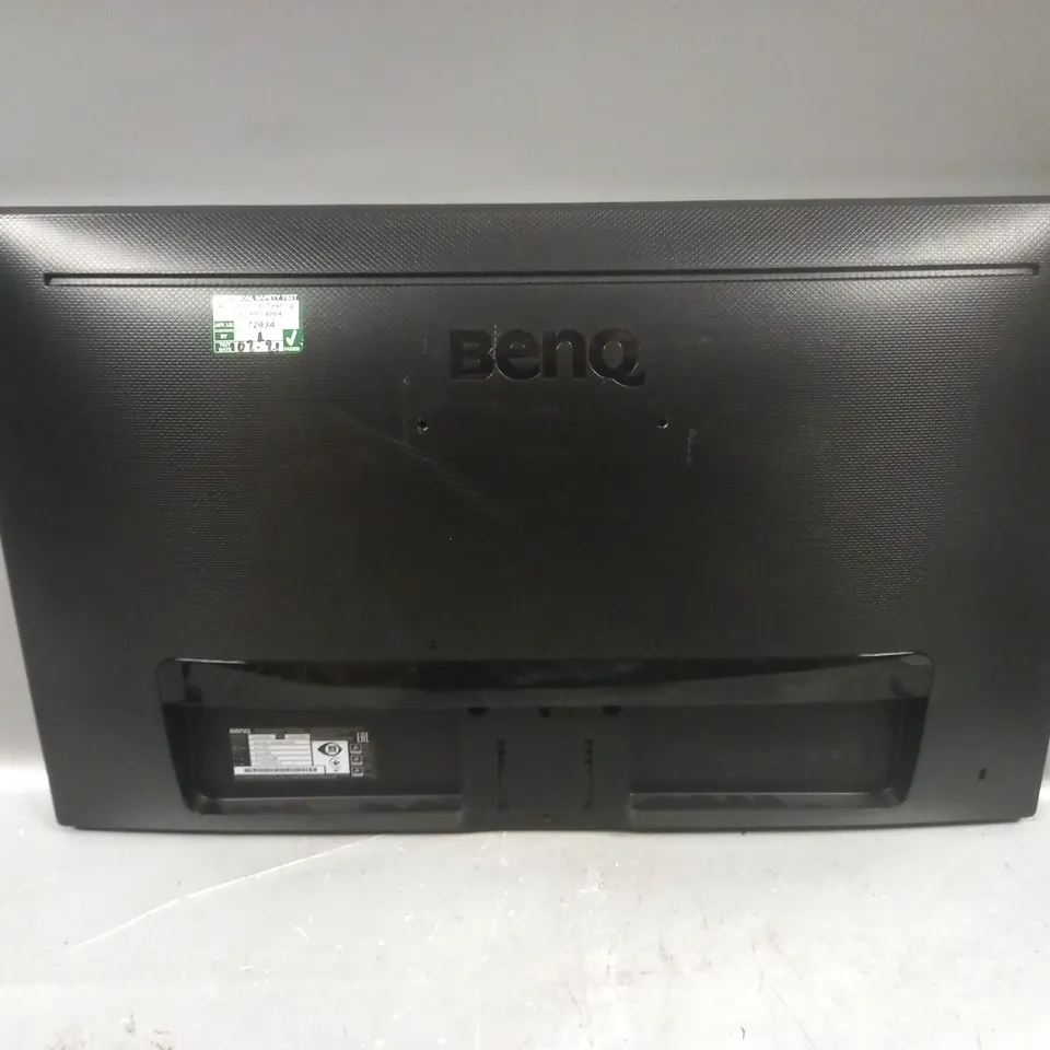 LOT OF 2 UNBOXED BENQ 22" LCD MONITORS - GW2270