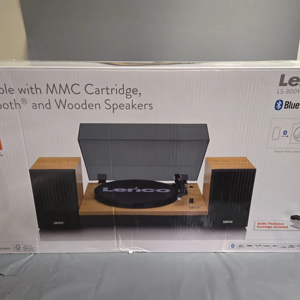 LENCO LS-300WD TURNTABLE WITH MMC CARTRIDGE, BLUETOOTH AND WOODEN SPEAKERS