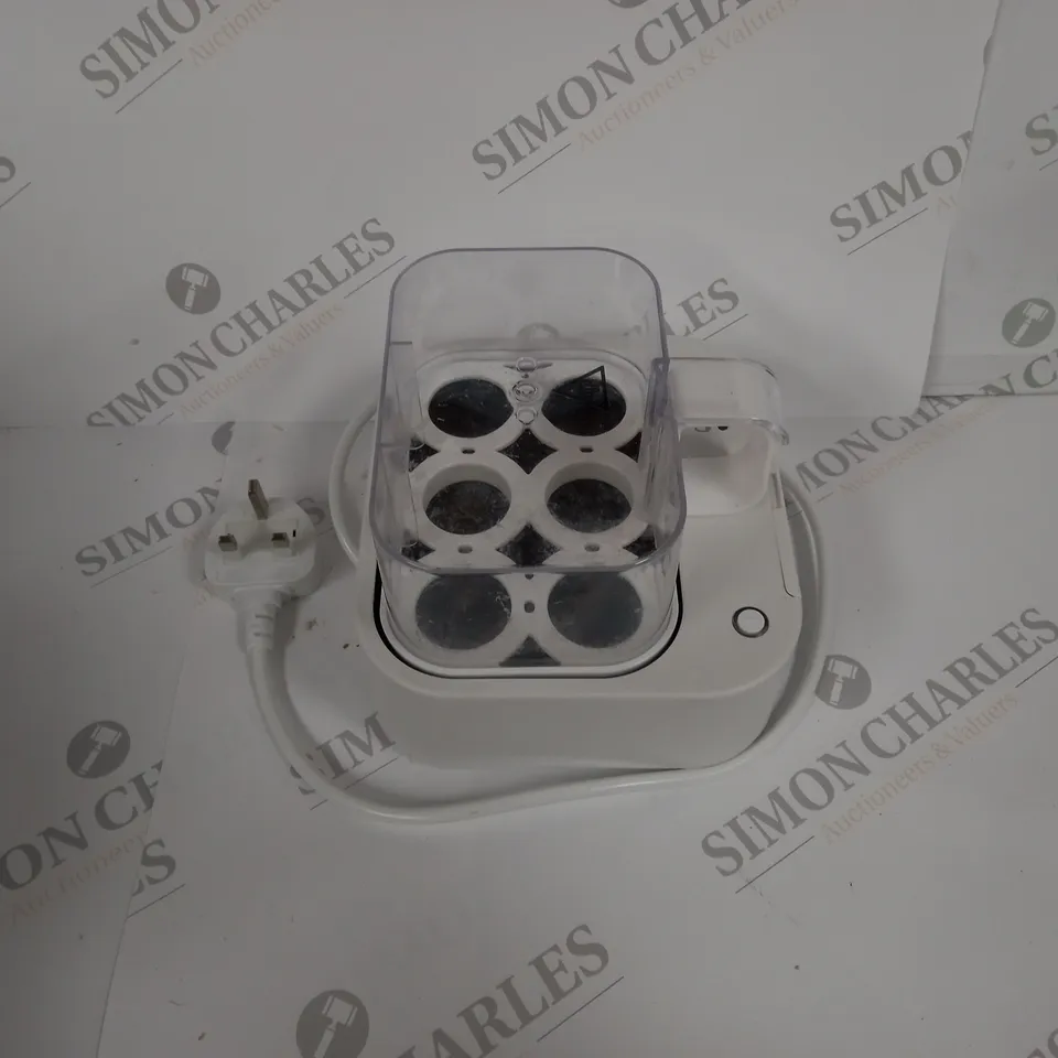 COOK'S ESSENTIALS THE SMART TALKING EGG COOKER