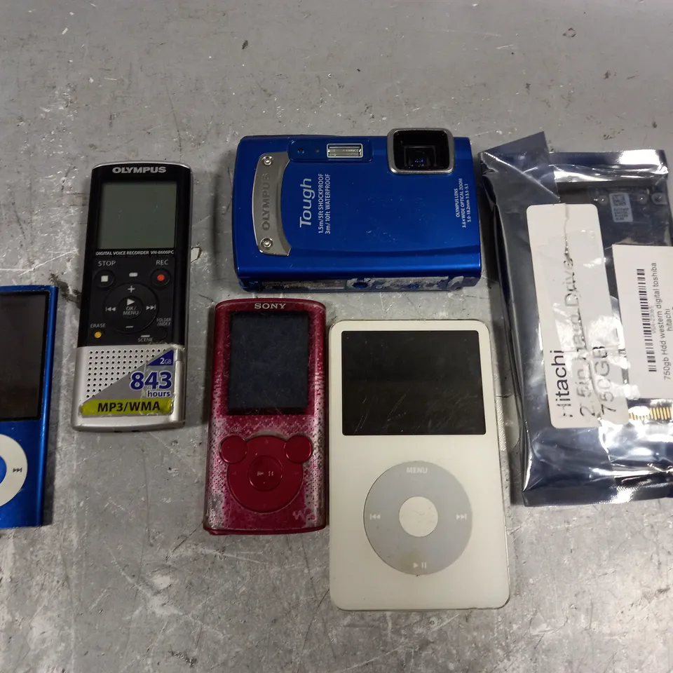 LOT OF 6 ASSORTED TECH ITEMS TO INCLUDE OLYMPUS TOUGH CAMERA, APPLE IPODS AND 750GB WESTERN DIGITAL HDD