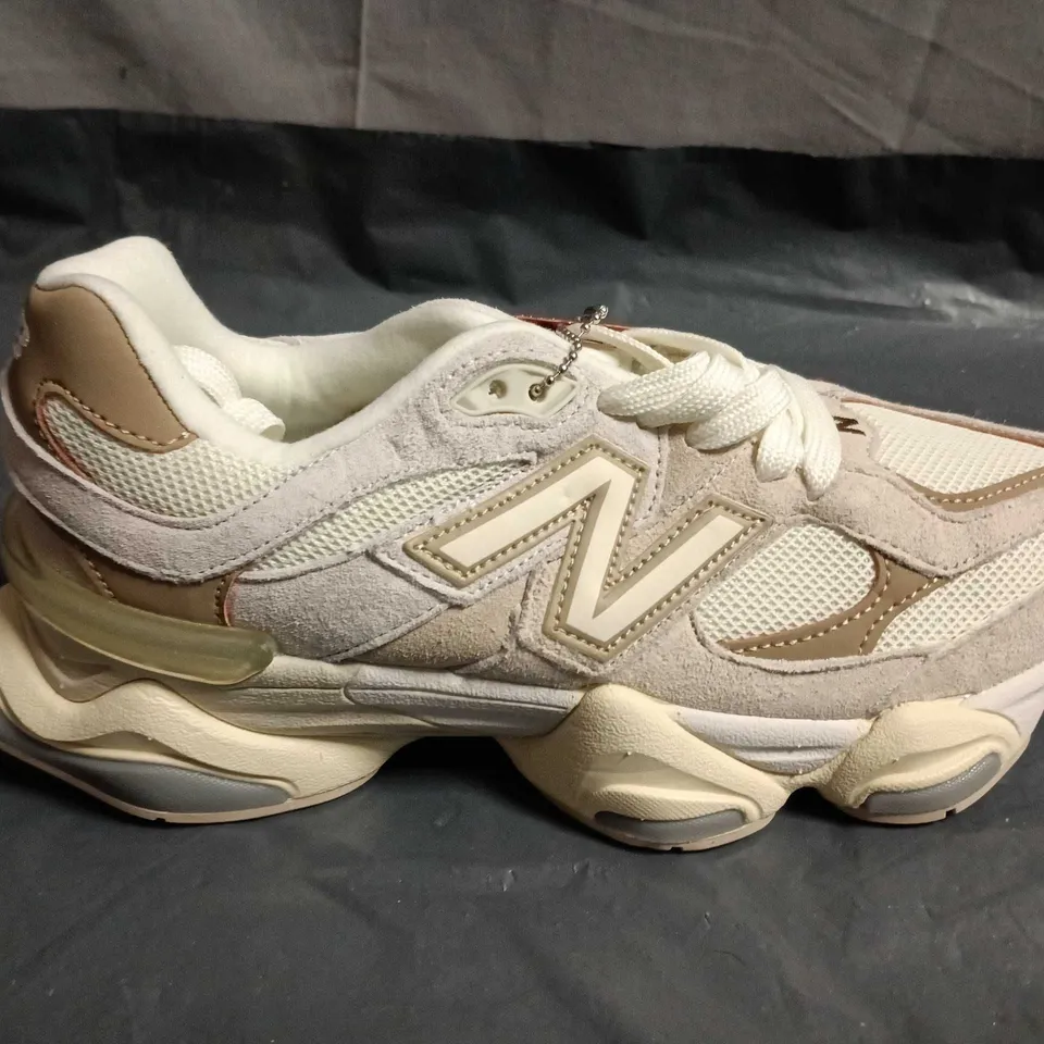 UNBOXED PAIR OF NEW BALANCE SNEAKERS – UK SIZE 4
