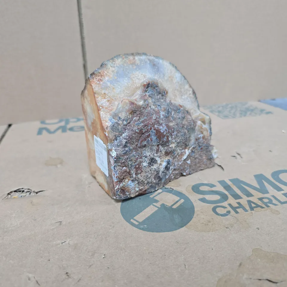 AGATE GEODE SLICE – DECORATIVE MINERAL SPECIMEN 