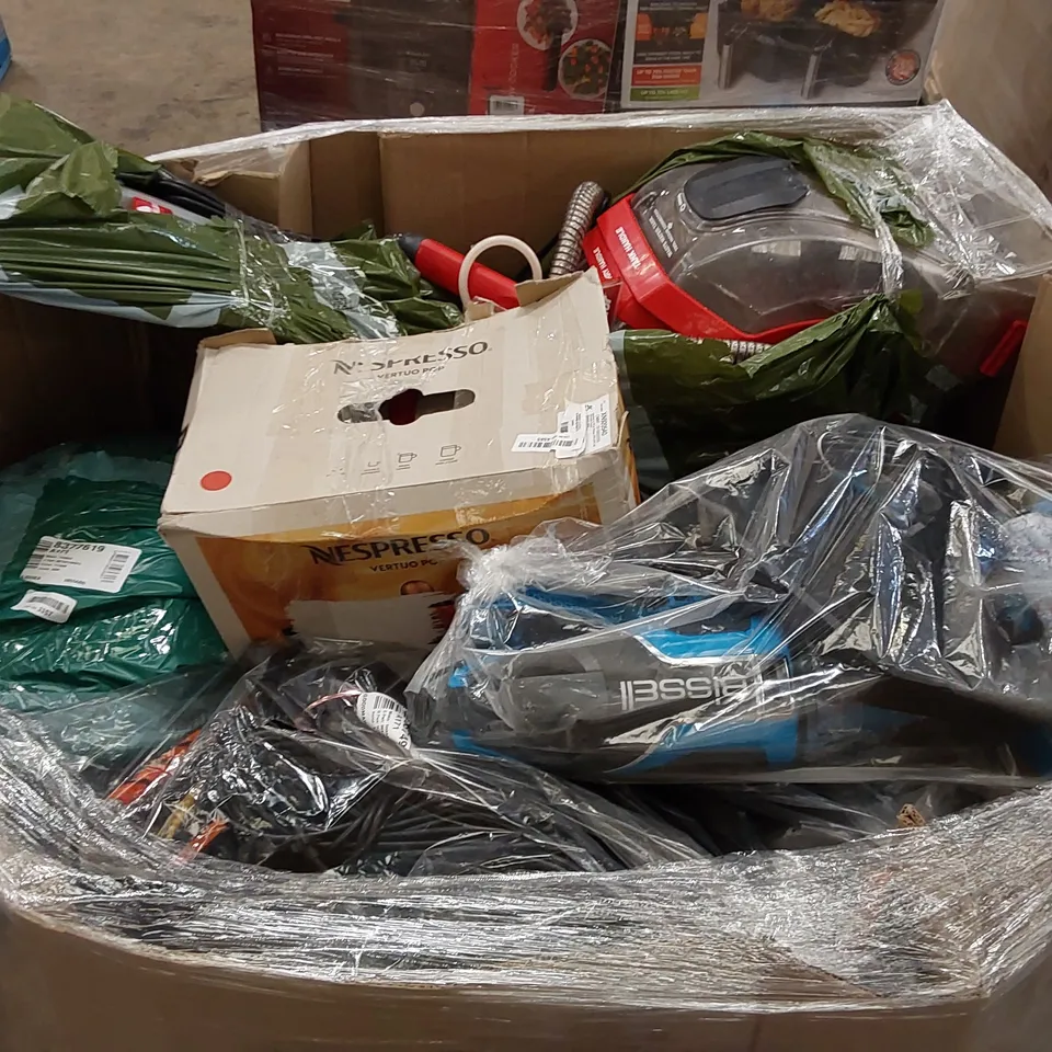 PALLET OF APPROXIMATELY 16 UNPROCESSED RAW RETURN HOUSEHOLD AND ELECTRICAL GOODS TO INCLUDE;