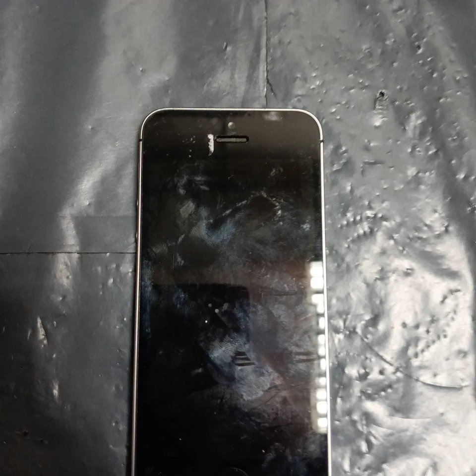 APPLE IPHONE SE A1723