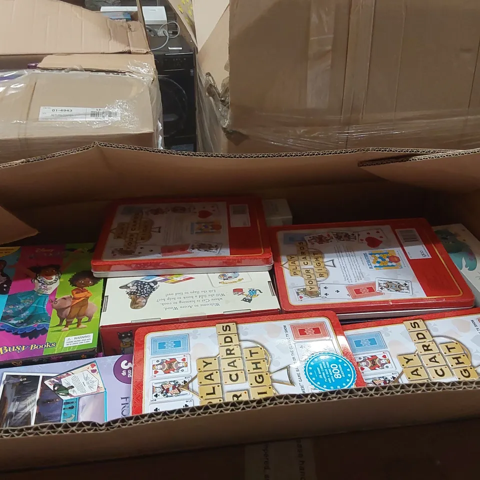 PALLET CONTAINING A LARGE QUANTITY OF ASSORTED CHILDREN'S BOOKS AND RELATED ITEMS