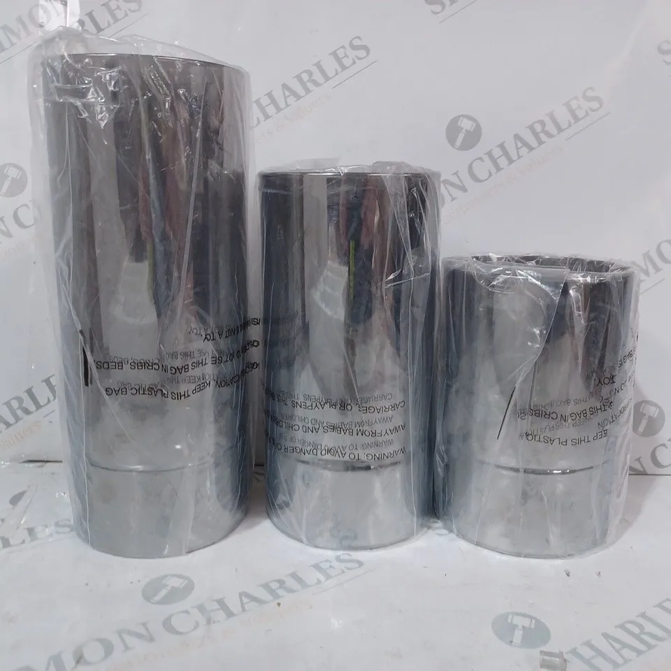 BUNDLE BERRY SET OF WIRE LIGHT GLASS CYLINDER LANTERNS