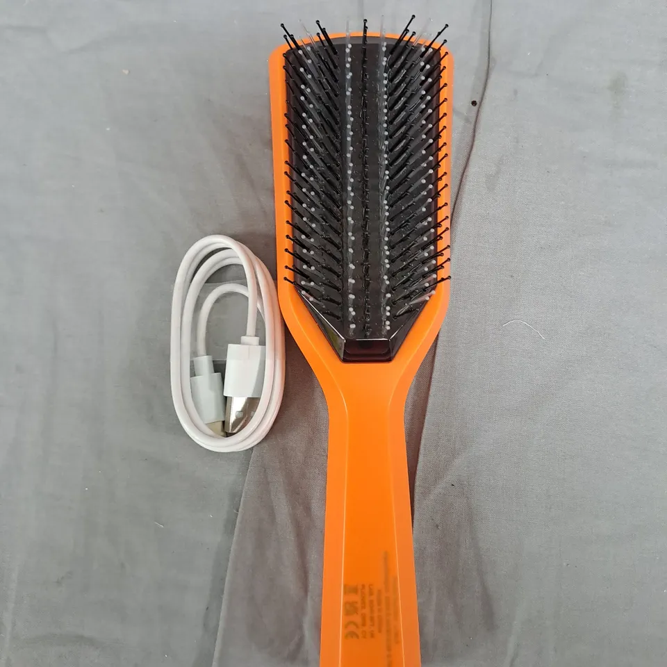 LAB Life & Beauty Heated Hair Brush – Model LABLB (Orange)