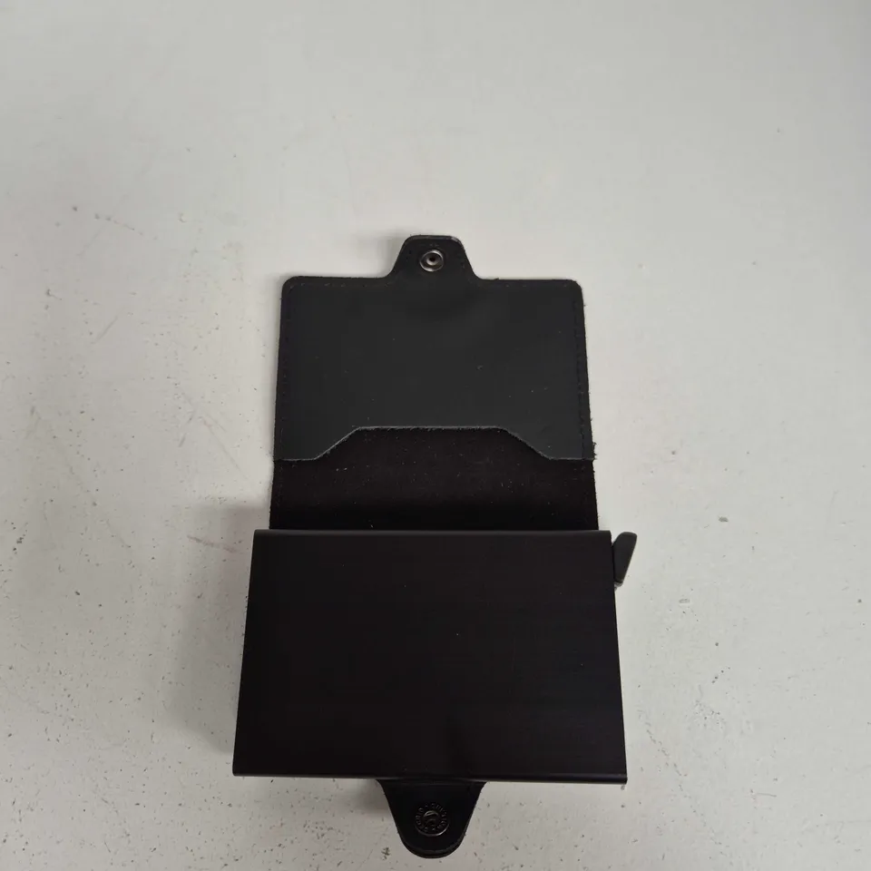 SECRID CARD WALLET – BLACK LEATHER