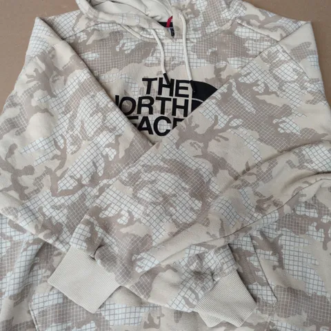 THE NORTH FACE LONG SLEEVE PULL-OVER HOODY IN DESERT CAMO SIZE LARGE