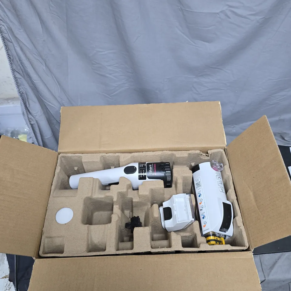 SHARK STAINFORCE HANDHELD SPOT CLEANER