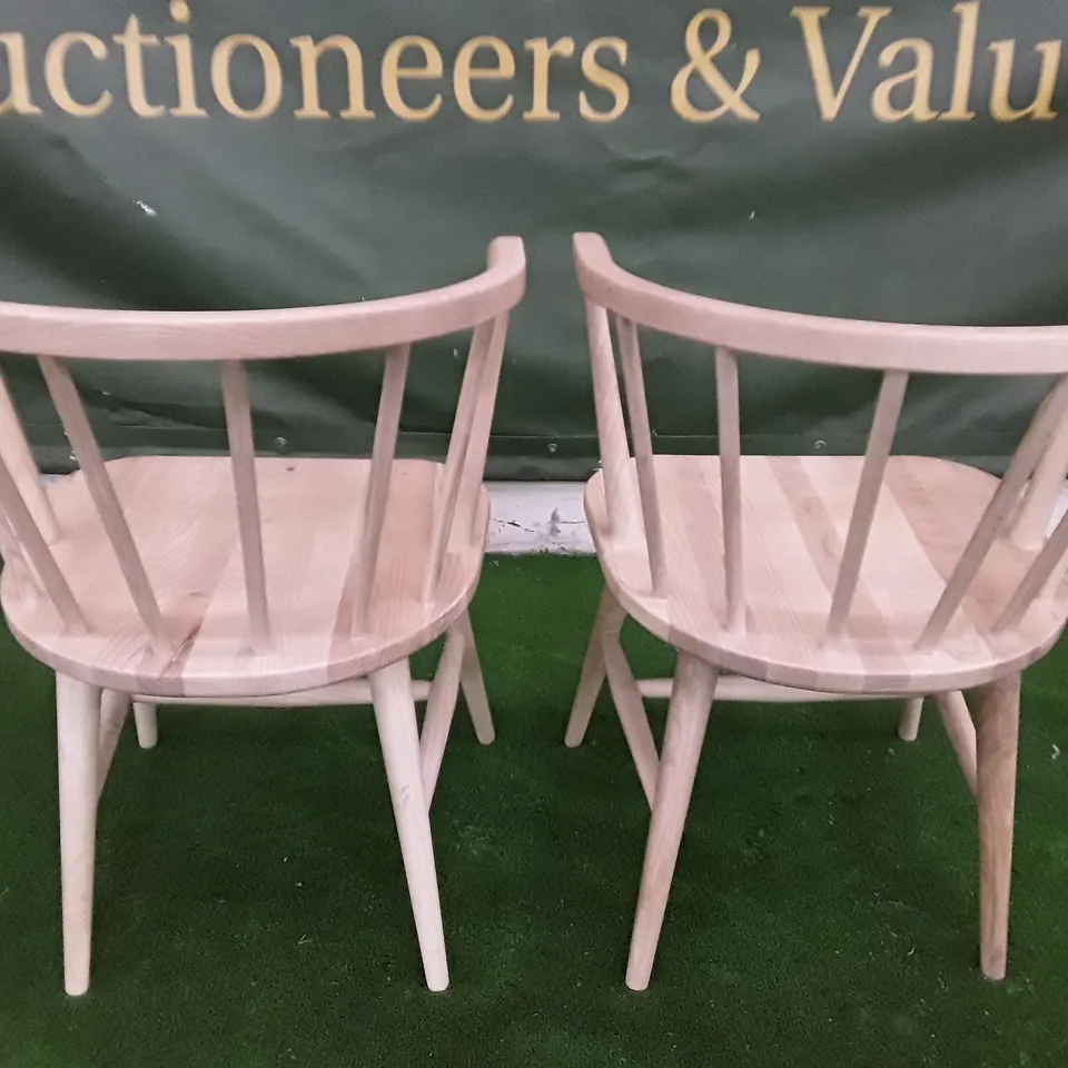 SET OF 2 OAK DINING CHAIRS