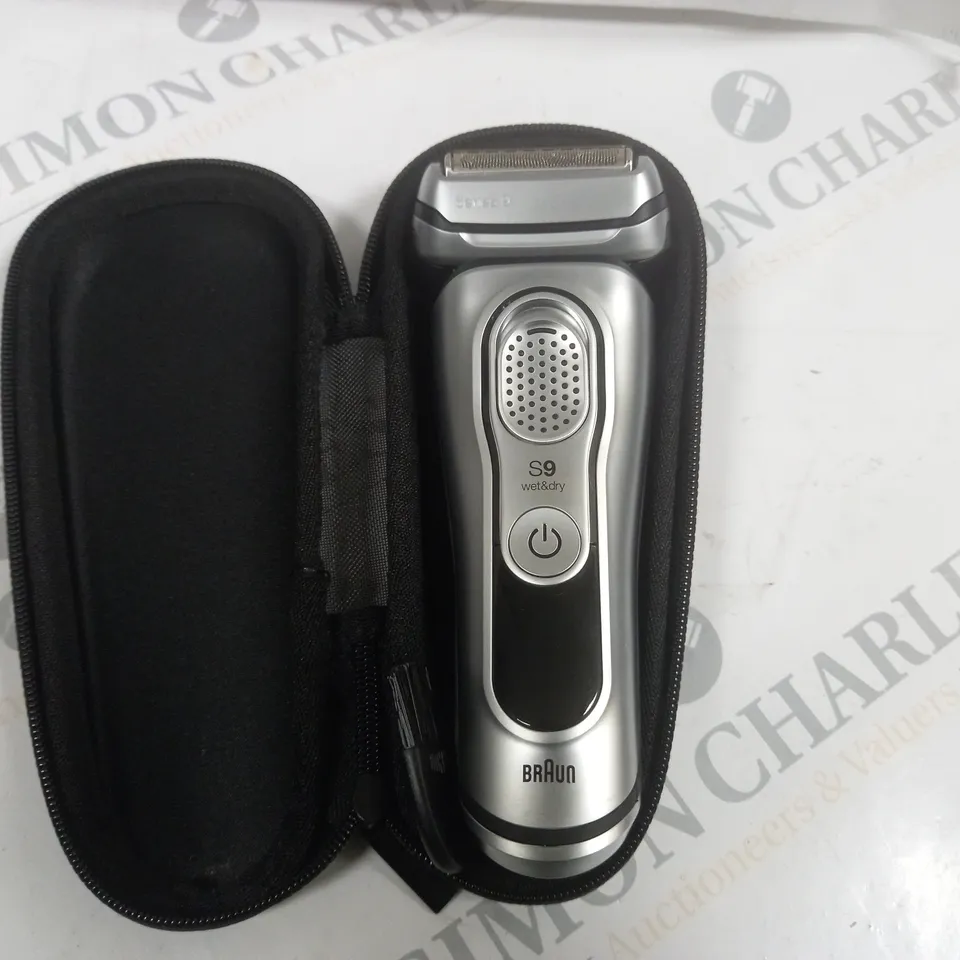 BRAUN SERTIES 9 WET & DRY