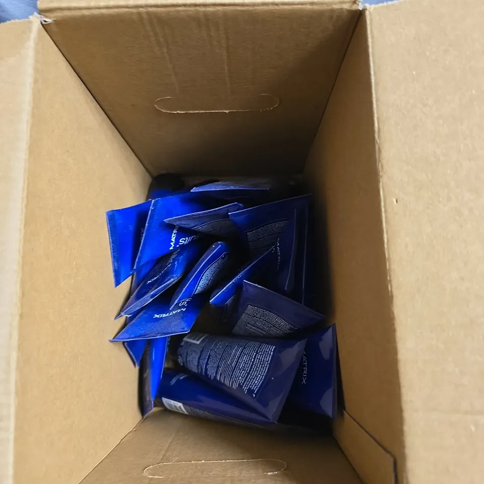 APPROXIMATELY 18 X MATRIX TOTAL RESULTS BRASS OFF BLONDE THREESOME 150ML