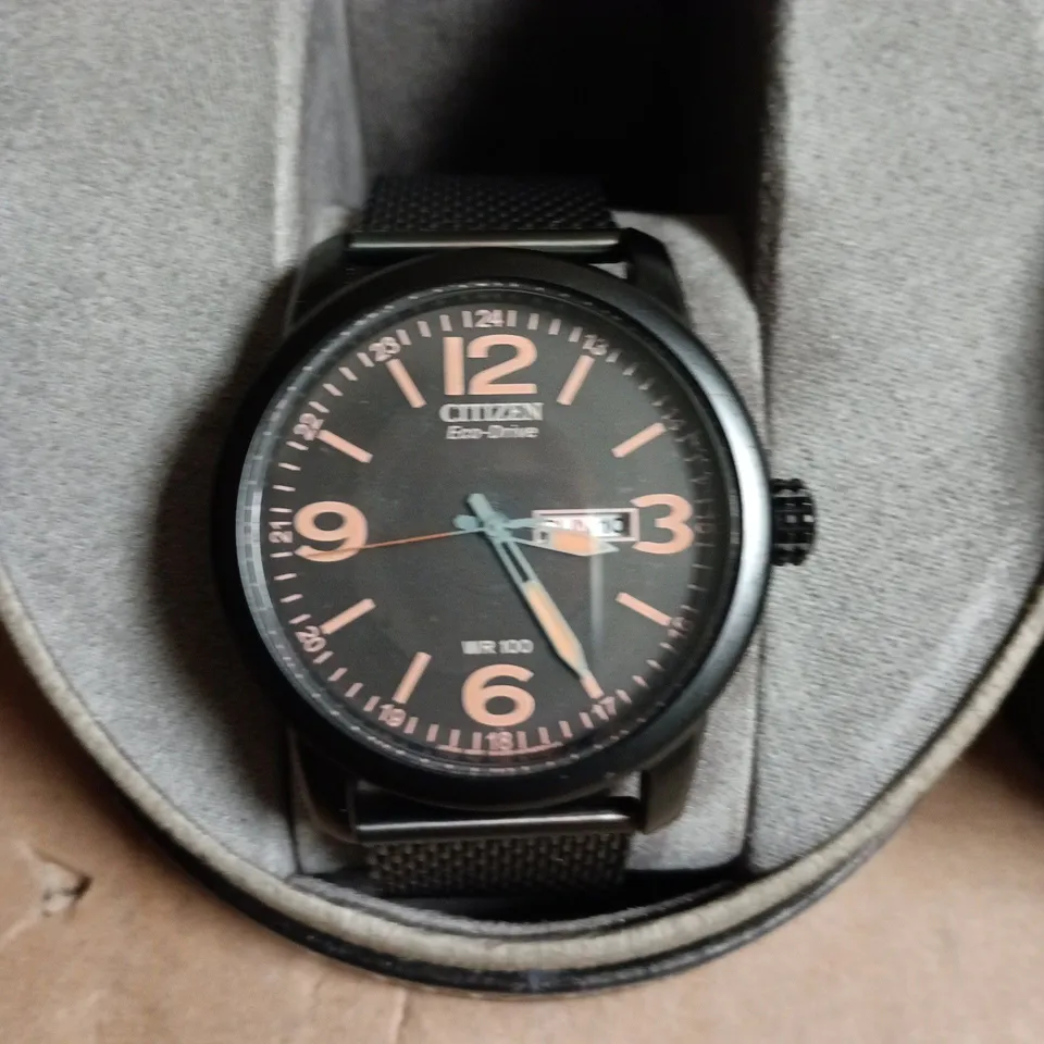 BOXED CITIZEN ECO-DRIVE BLACK DIAL WATCH WITH METAL STRAP