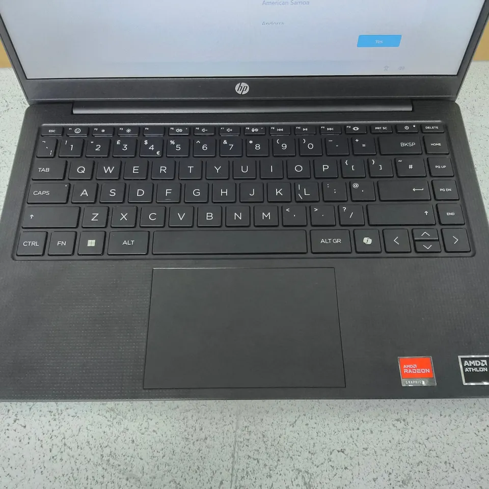 BOXED HP 14-EM0000SA AND ATHLON 7130U LAPTOP IN BLACK