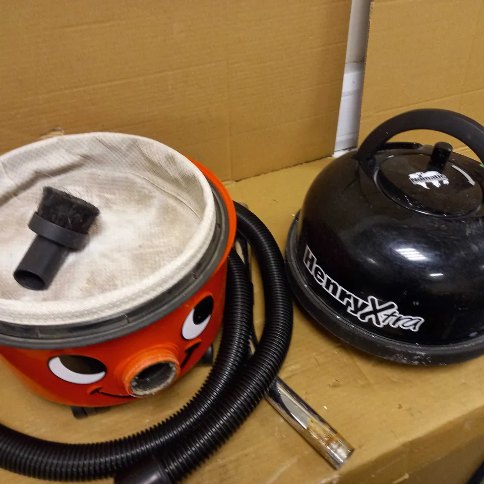 NUMATIC HENRY XTRA VACUUM CLEANER